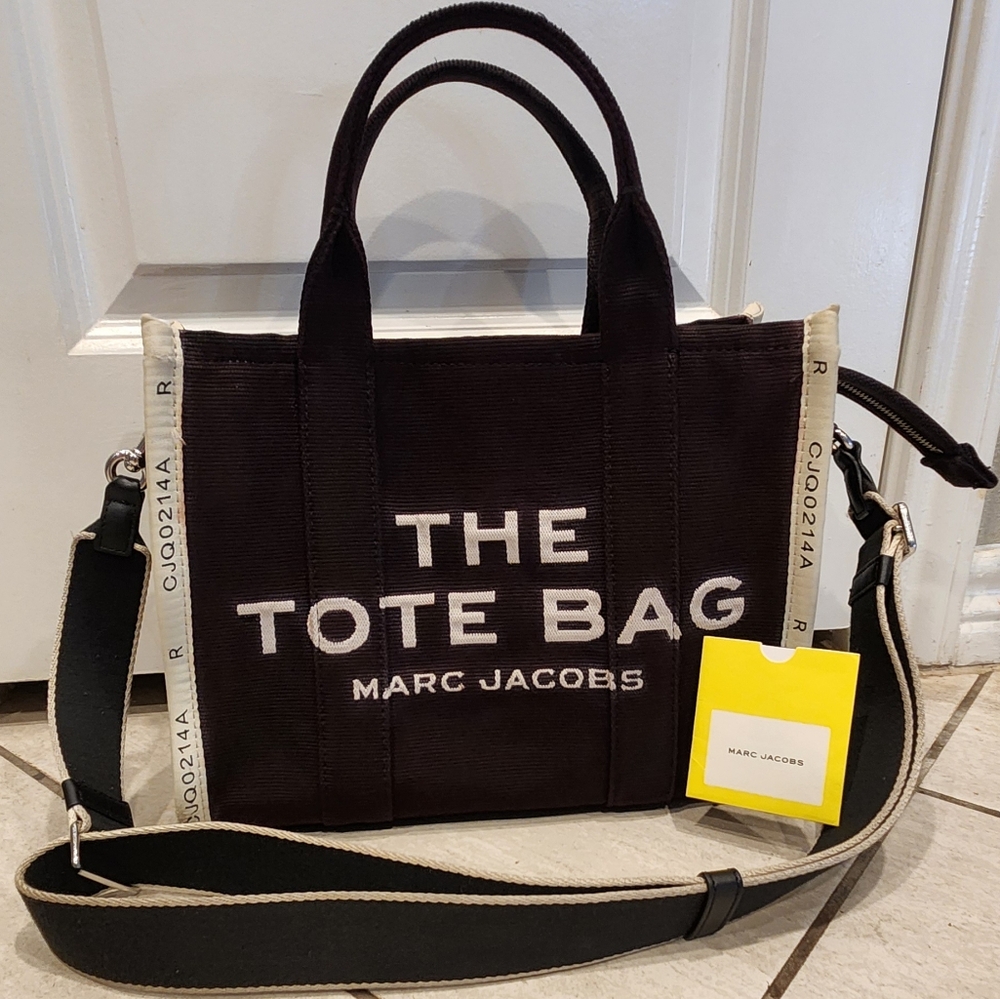 Marc Jacobs "The Tote Bag" In Black and Cream